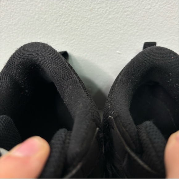 Nike Court Borough Mid Triple Black Sneaker Size 3Y All Black Amazing Shoes - Picture 8 of 12